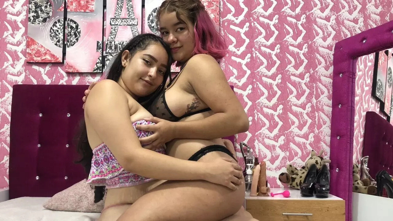 View JulianaAndSophie Fuck Vids and Pics