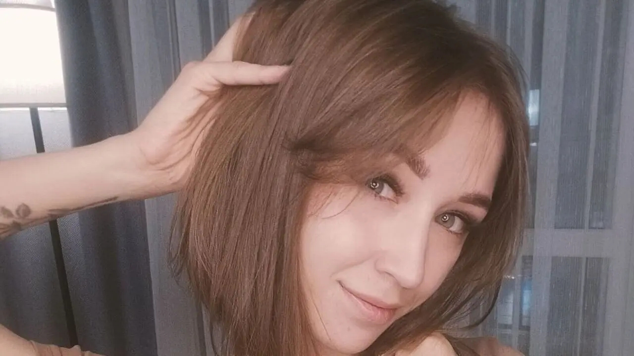 View AraAcey Fuck Vids and Pics