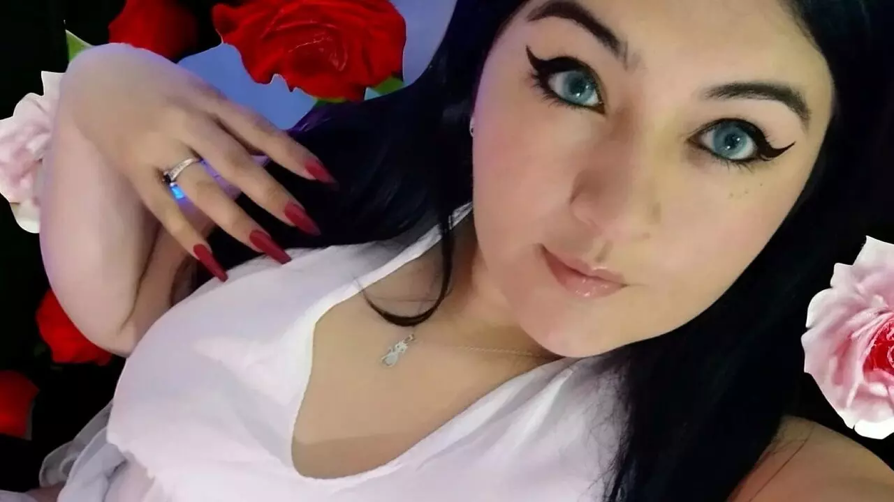 View DanaSophie Fuck Vids and Pics