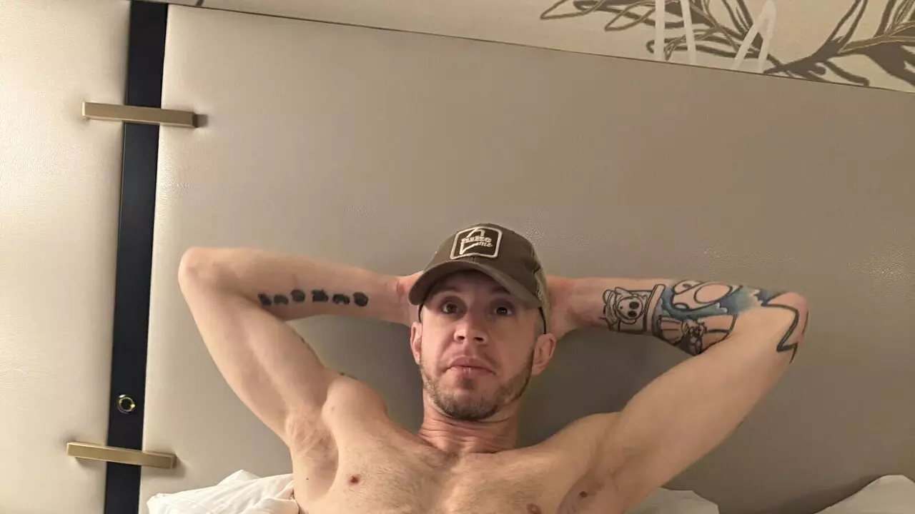 View DannyGowilde Fuck Vids and Pics