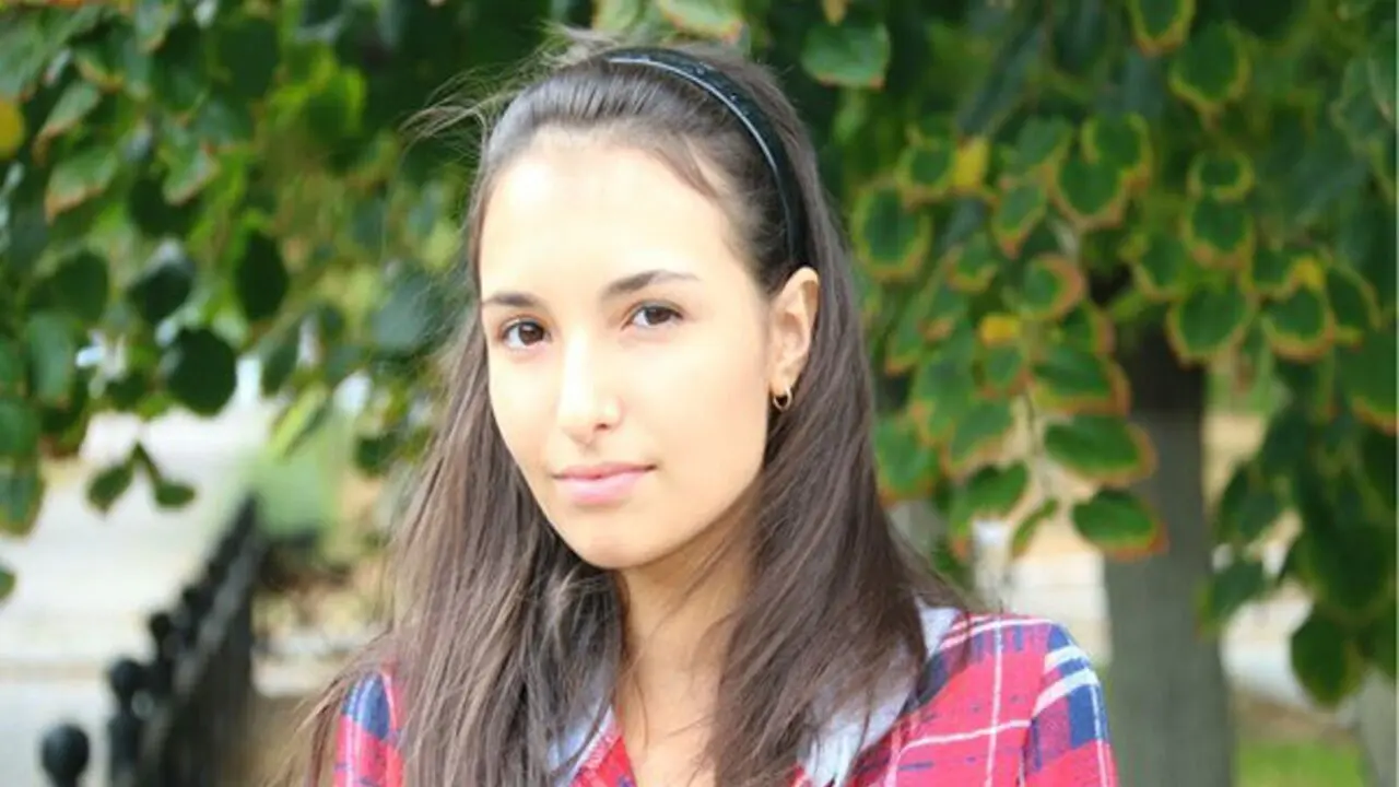 View MeltsOnLips Fuck Vids and Pics