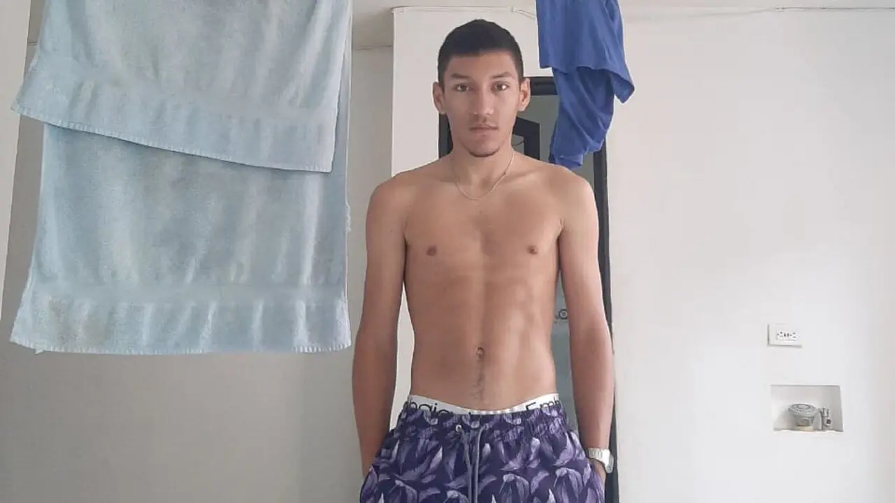 View ZackTyller Fuck Vids and Pics